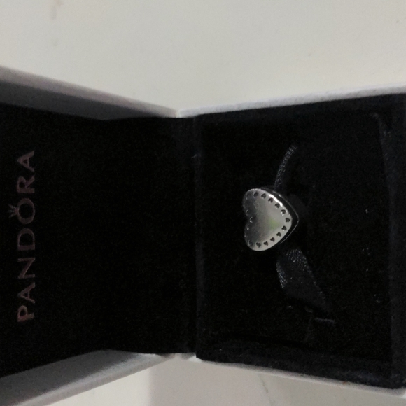 Pandora engagement ring charm - Picture 2 of 2